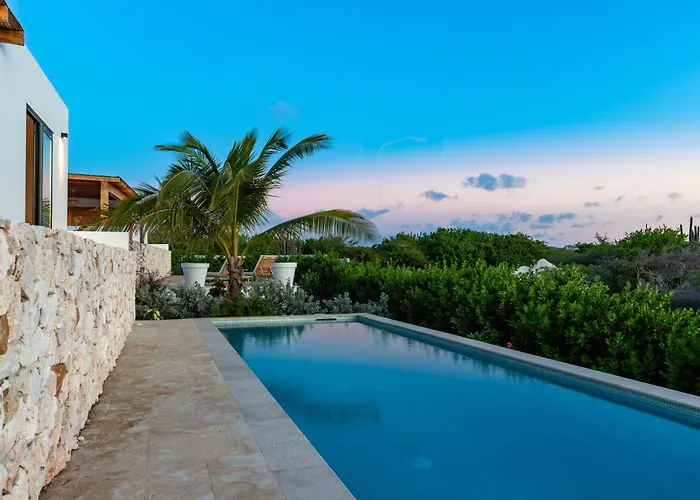 Luxury Villa With Privacy And Private Swimming Pool